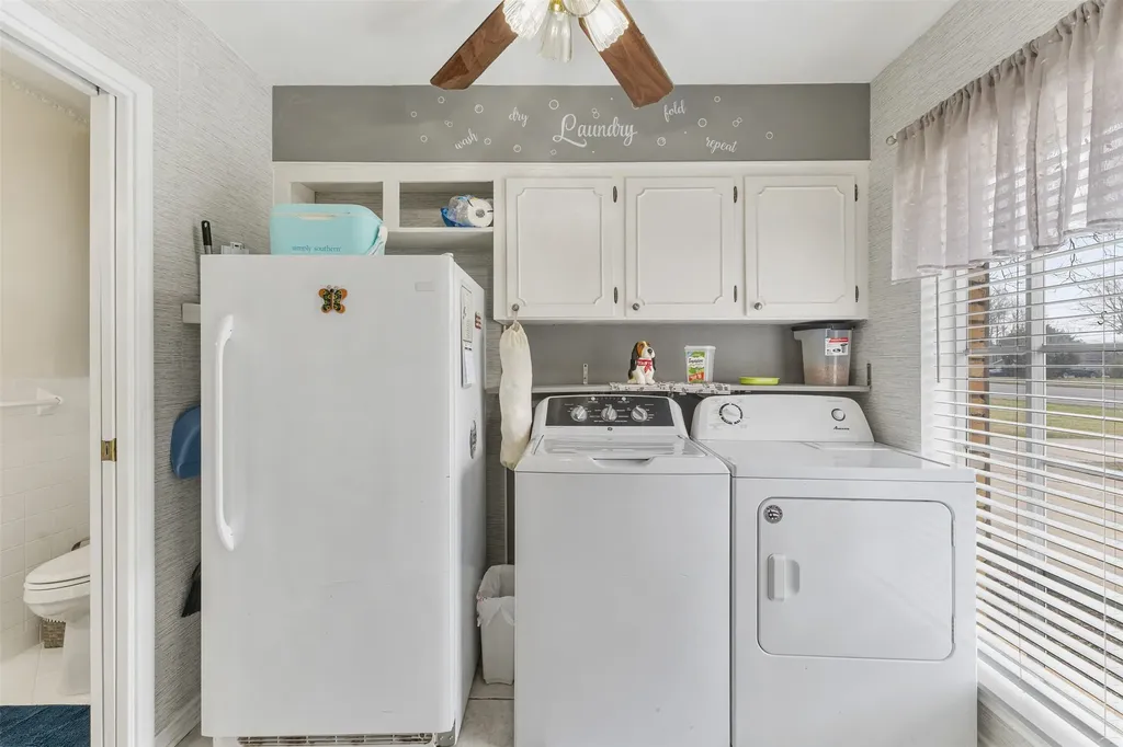 1302 W Sabine Street Carthage TX 75633