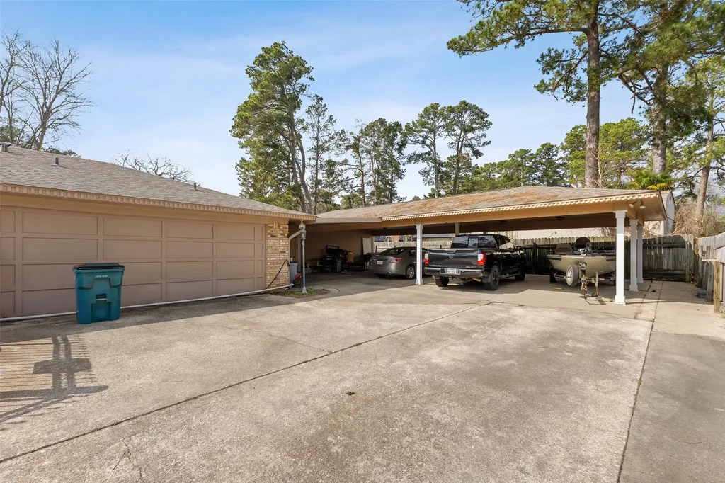 1302 W Sabine Street Carthage TX 75633