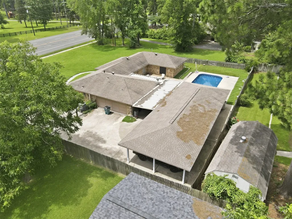 1302 W Sabine Street Carthage TX 75633