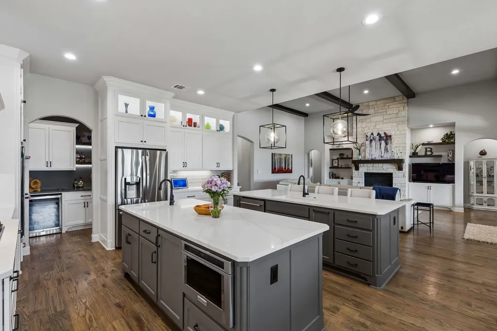 1025 High Point Street Weatherford TX 76087