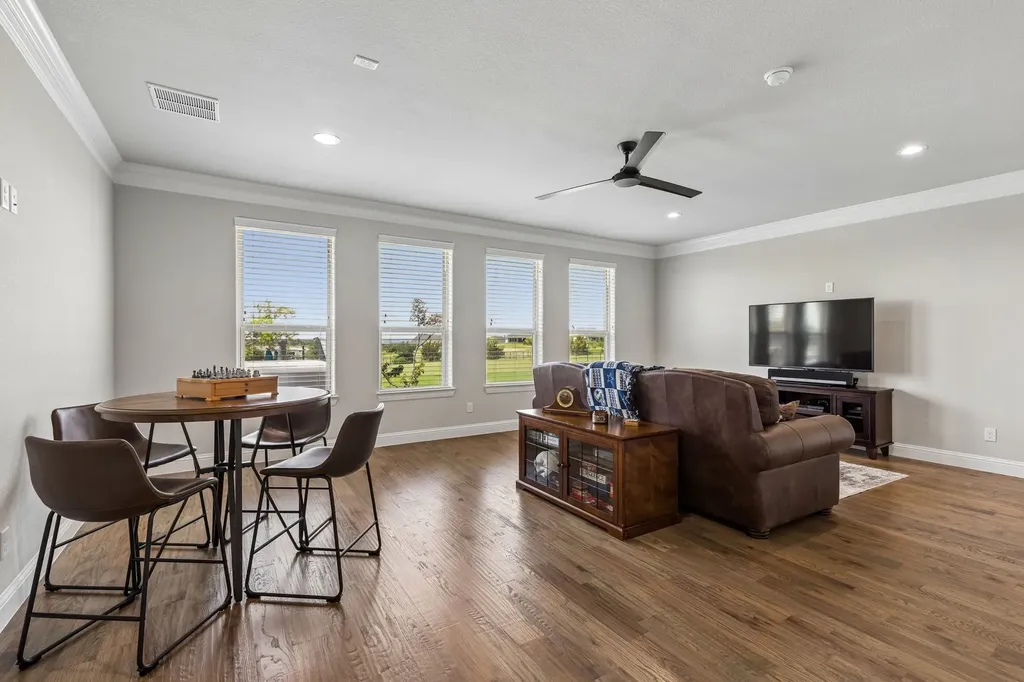 1025 High Point Street Weatherford TX 76087
