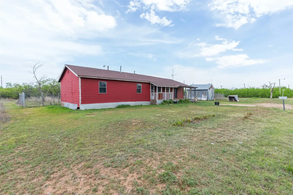 521 Avenue H Anson TX 79501
