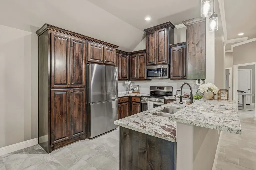 5003 Frio Drive Granbury TX 76048