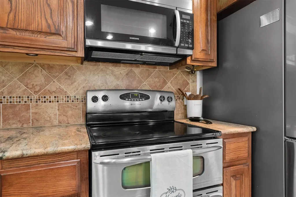 2 Whispering Circle Hickory Creek TX 75065