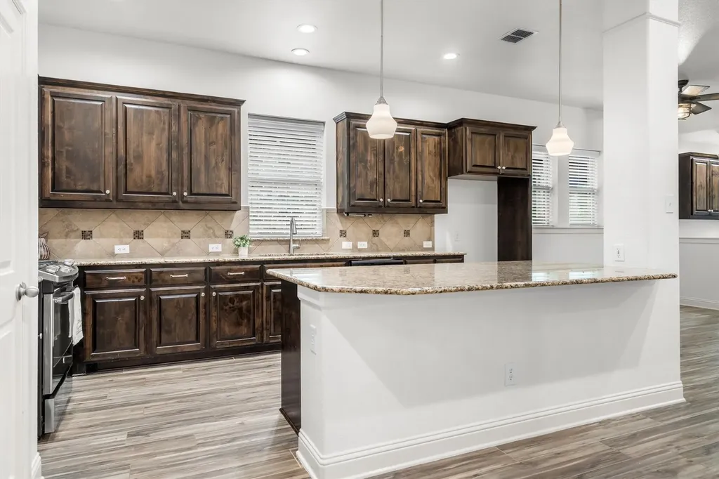 241 Lilypad Bend Argyle TX 76226