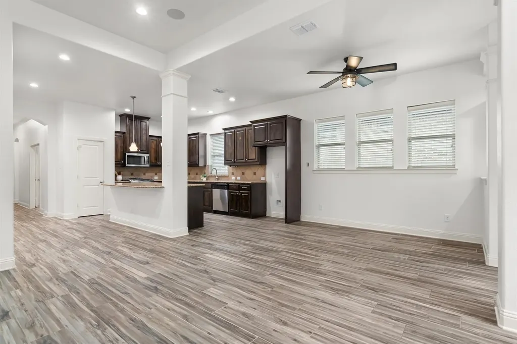 241 Lilypad Bend Argyle TX 76226