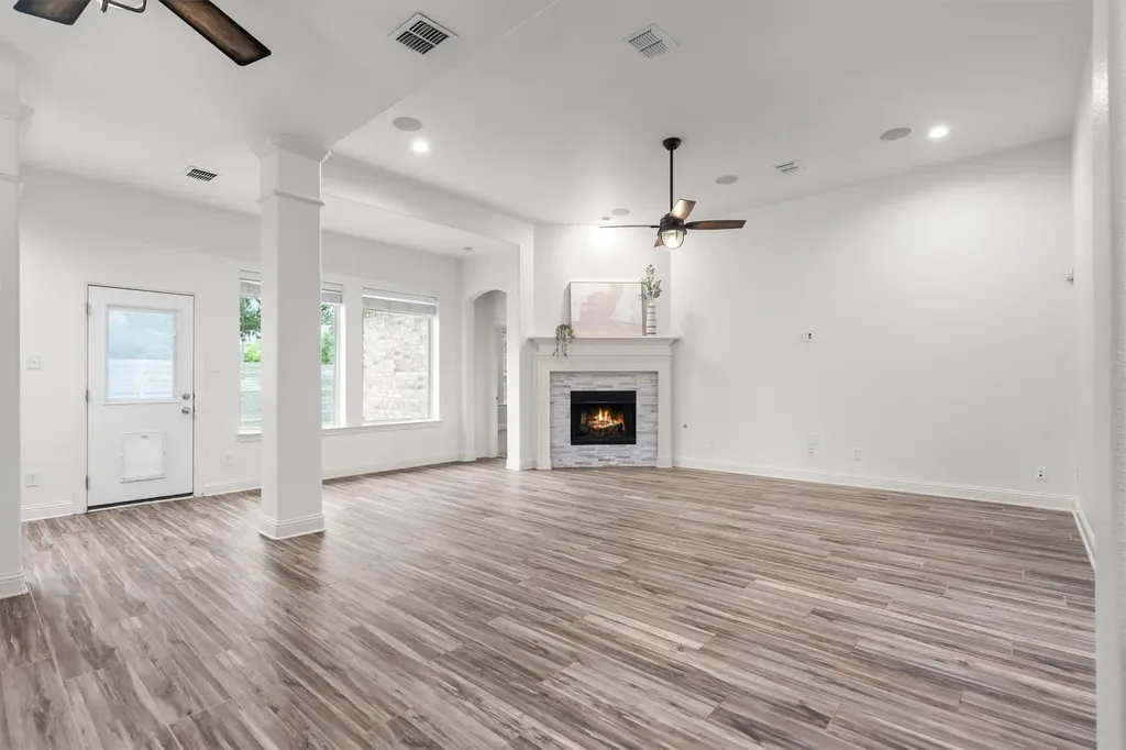 241 Lilypad Bend Argyle TX 76226