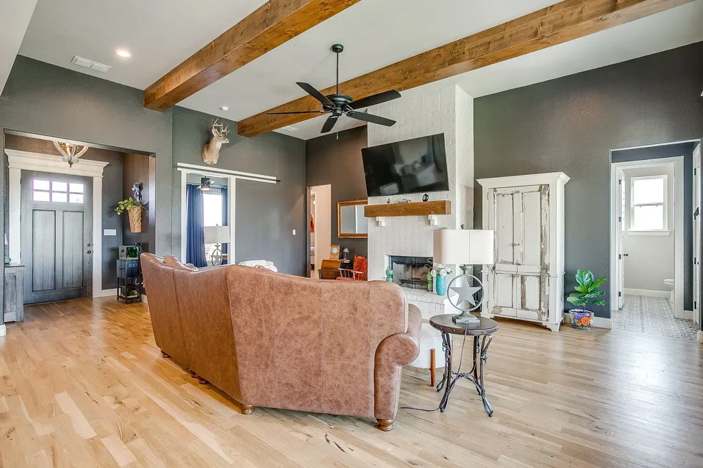 116 Aviara Ridge Road Poolville TX 76487
