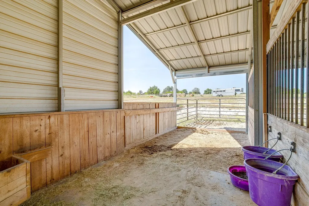 116 Aviara Ridge Road Poolville TX 76487
