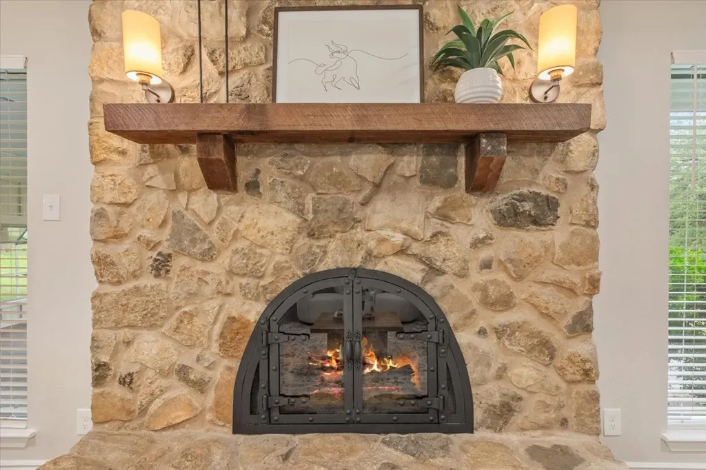 153 Eagle Canyon Drive China Spring TX 76633