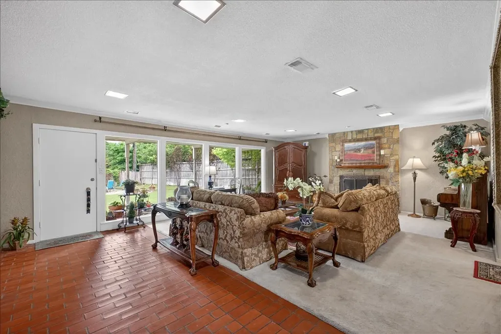3505 White Settlement Road Fort Worth TX 76107
