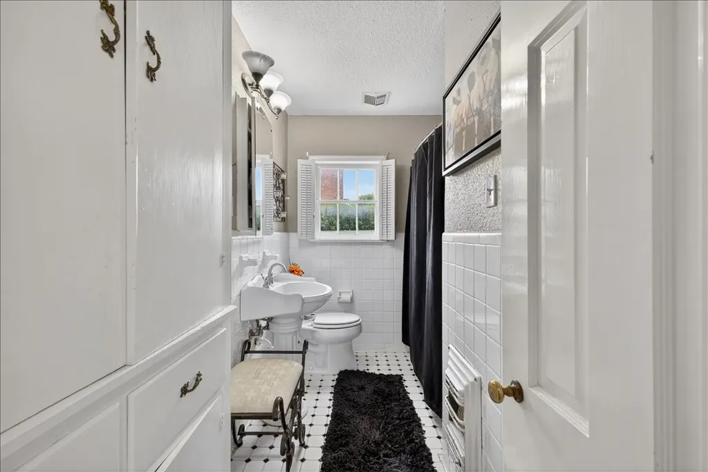 3505 White Settlement Road Fort Worth TX 76107