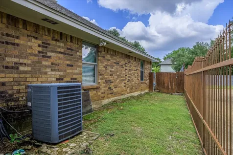 7324 Bramblewood Road Fort Worth TX 76133