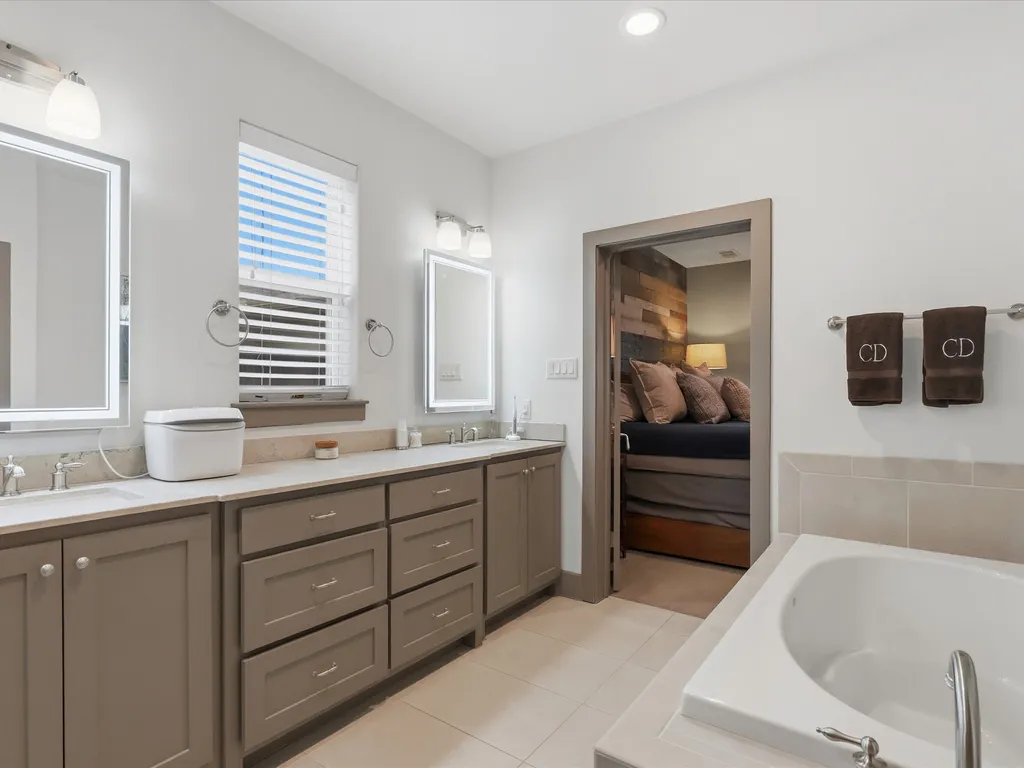 2965 Eric Lane Farmers Branch TX 75234