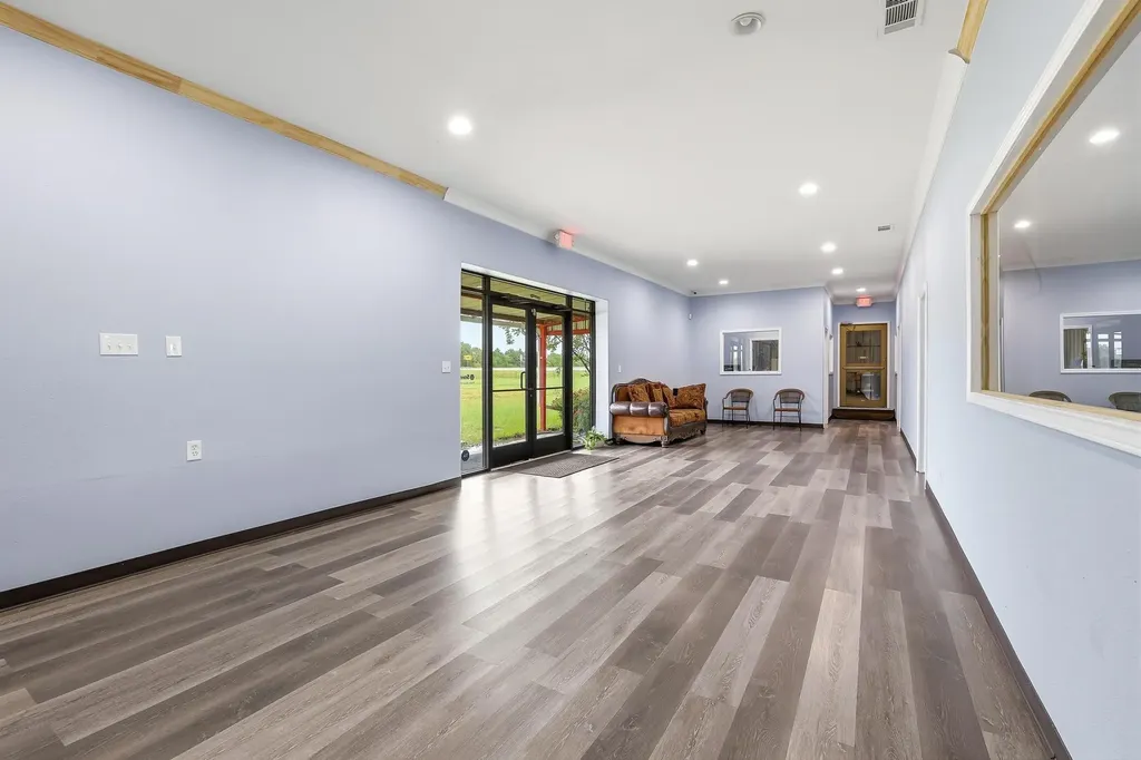 3301 S State Highway 121 Bonham TX 75418