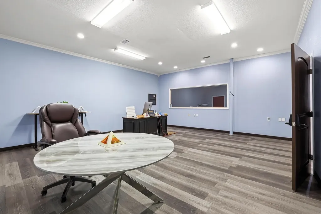 3301 S State Highway 121 Bonham TX 75418