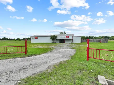 3301 S State Highway 121 Bonham TX 75418