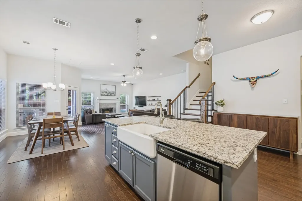 1701 Belle Place Fort Worth TX 76107