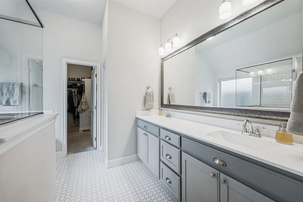 1701 Belle Place Fort Worth TX 76107