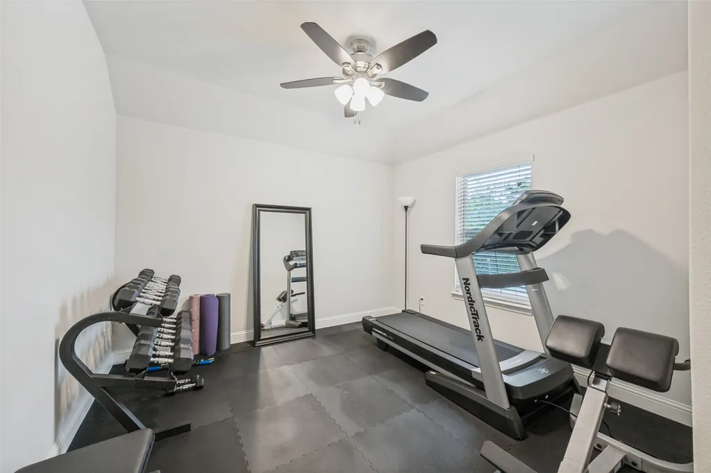1701 Belle Place Fort Worth TX 76107