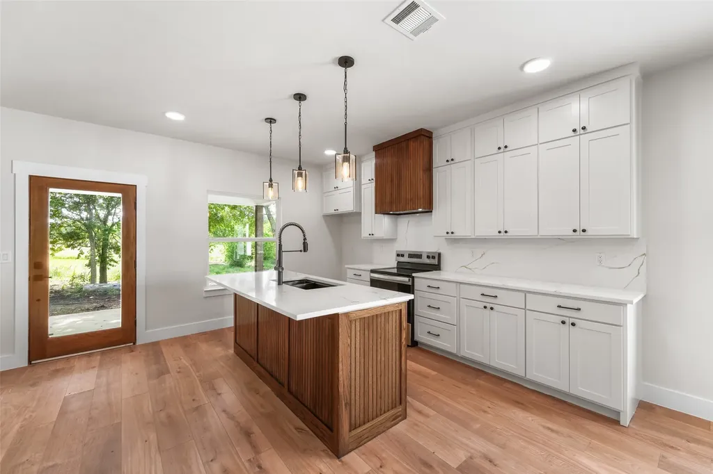 206 S Fm 308 Milford TX 76670