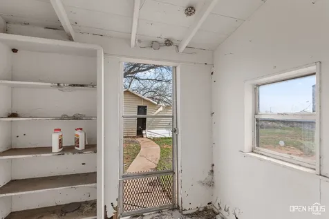 2062 Fm 368 S Iowa Park TX 76367