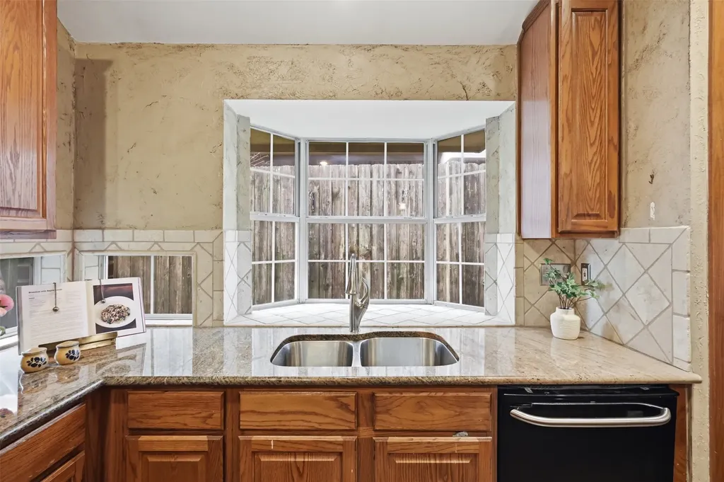 2638 Hidden Ridge Drive Arlington TX 76006