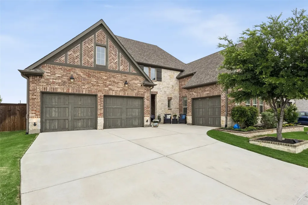 The Colony TX, 2700 Castlebridge