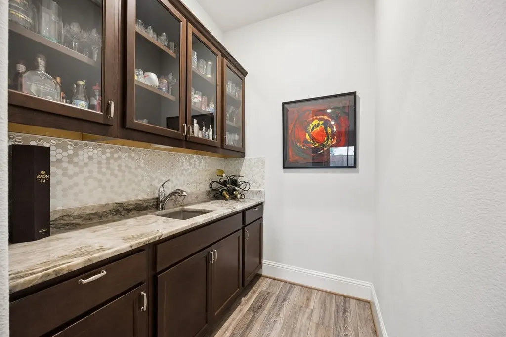 2700 Castlebridge The Colony TX 75056