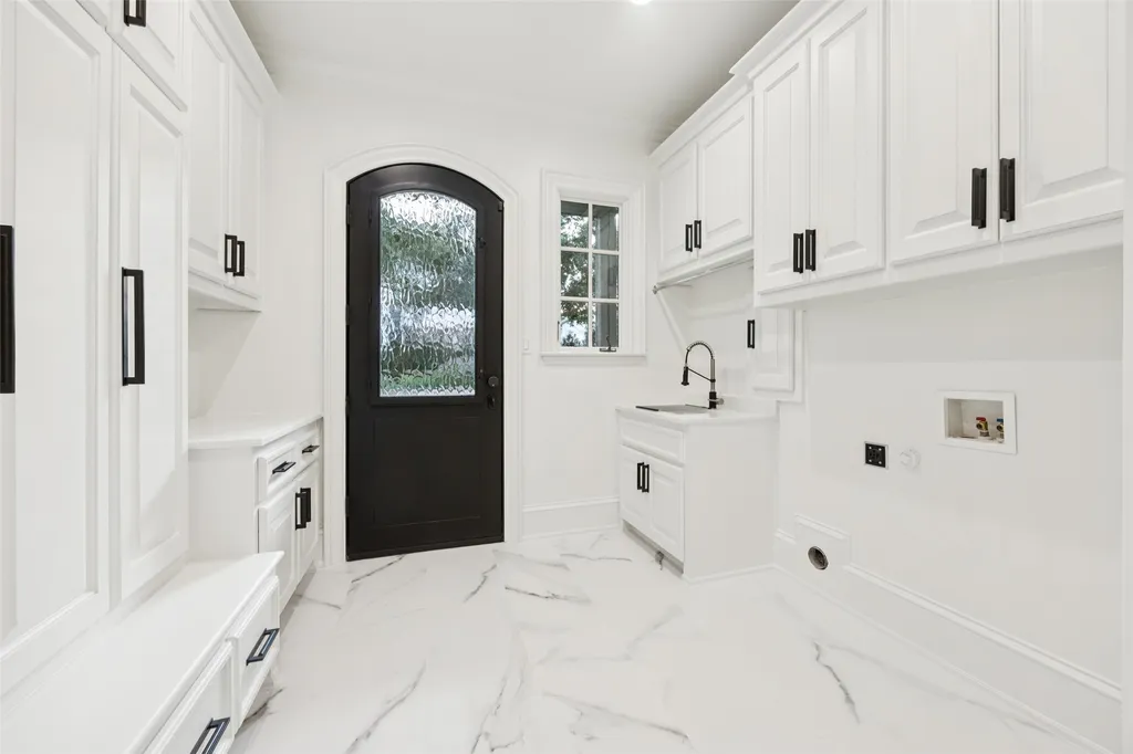 2000 White Wing Cove Westlake TX 76262