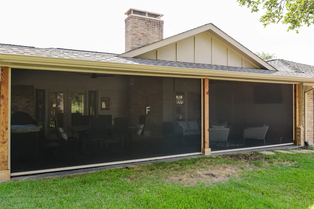 3257 Brookhaven Club Drive Farmers Branch TX 75234
