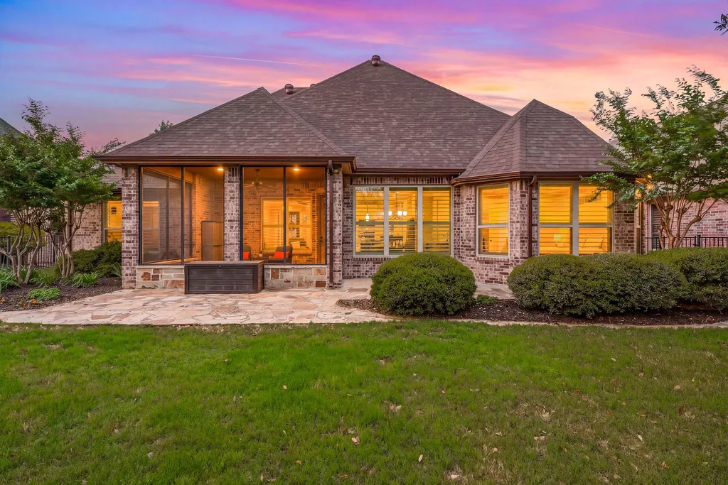 5711 Pebble Beach Drive Granbury TX 76049