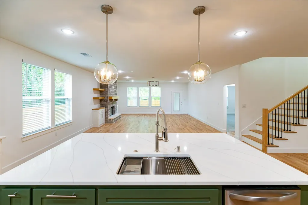 4519 Rosehill Road Garland TX 75043