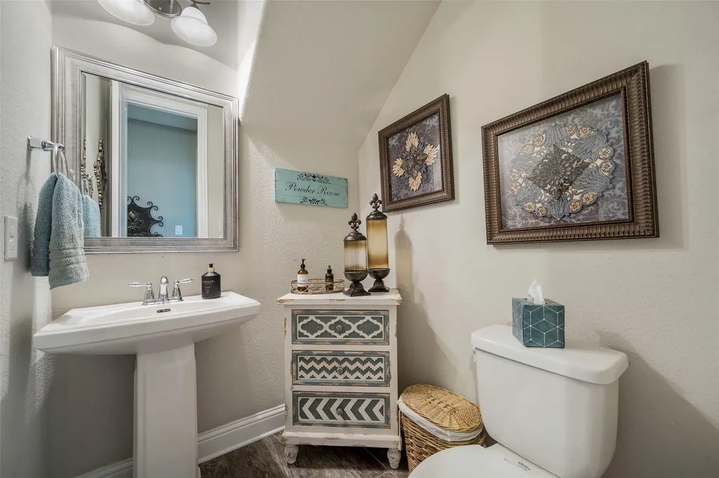 928 Bentley Drive Roanoke TX 76262
