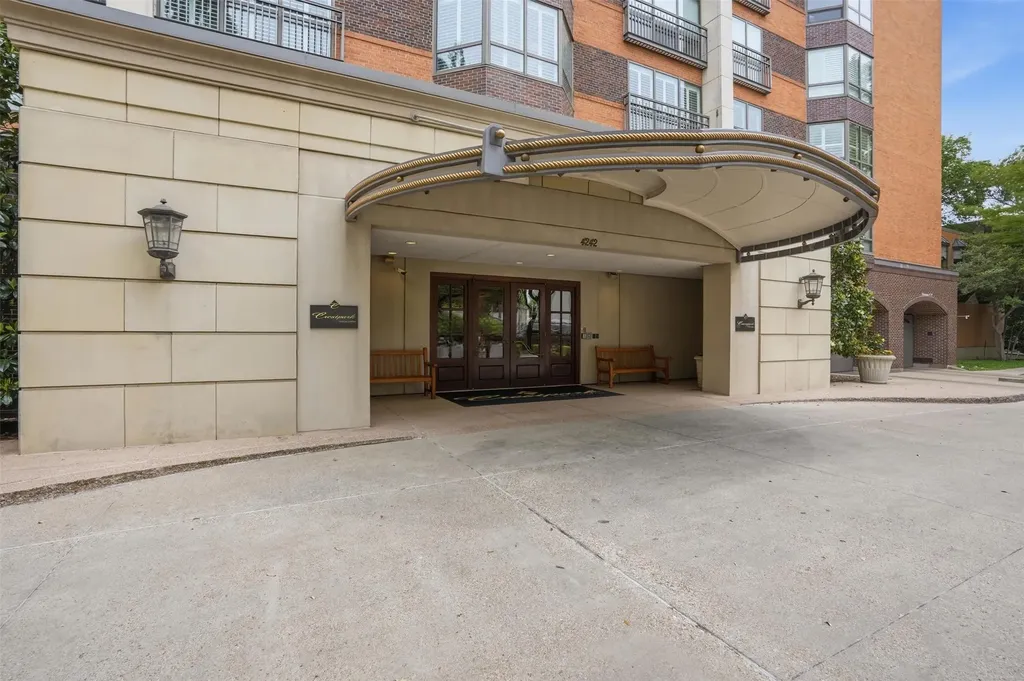 4242 Lomo Alto Drive Highland Park TX 75219
