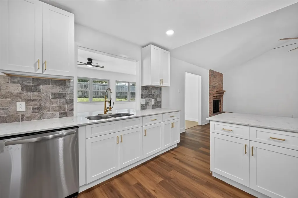 3420 Denbury Drive Fort Worth TX 76133