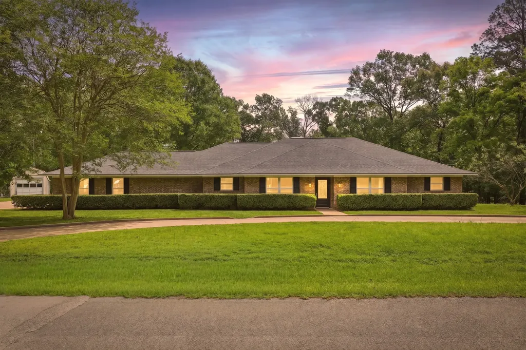 9465 Peninsula Drive Tyler TX 75707