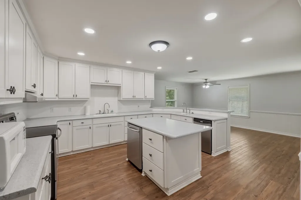 9465 Peninsula Drive Tyler TX 75707