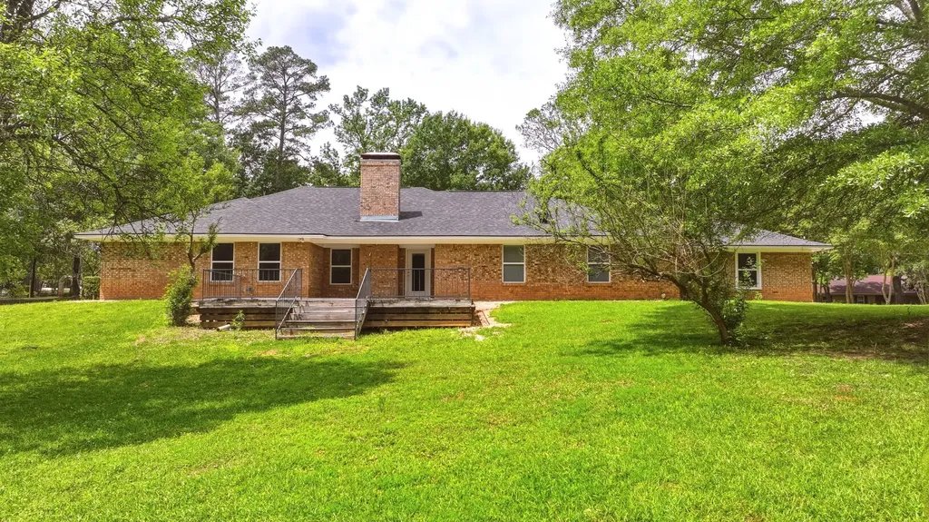 9465 Peninsula Drive Tyler TX 75707