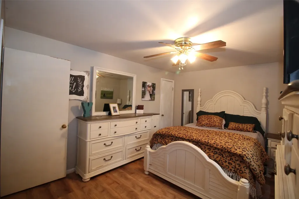 810 W Eden Street Munday TX 76371