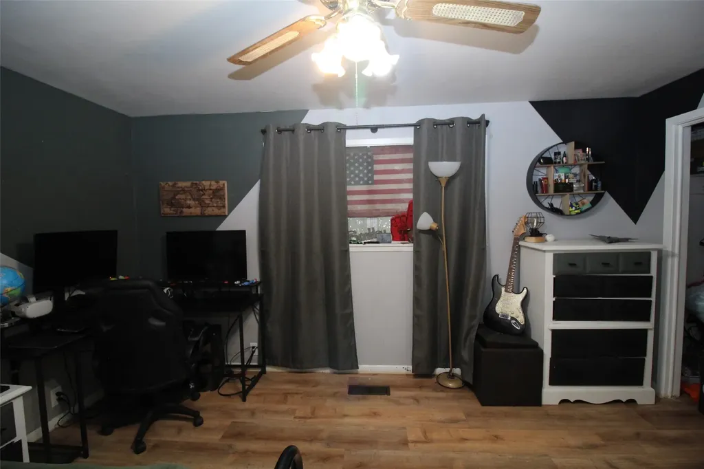 810 W Eden Street Munday TX 76371