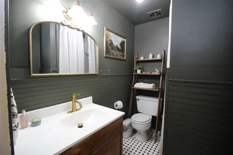 810 W Eden Street Munday TX 76371