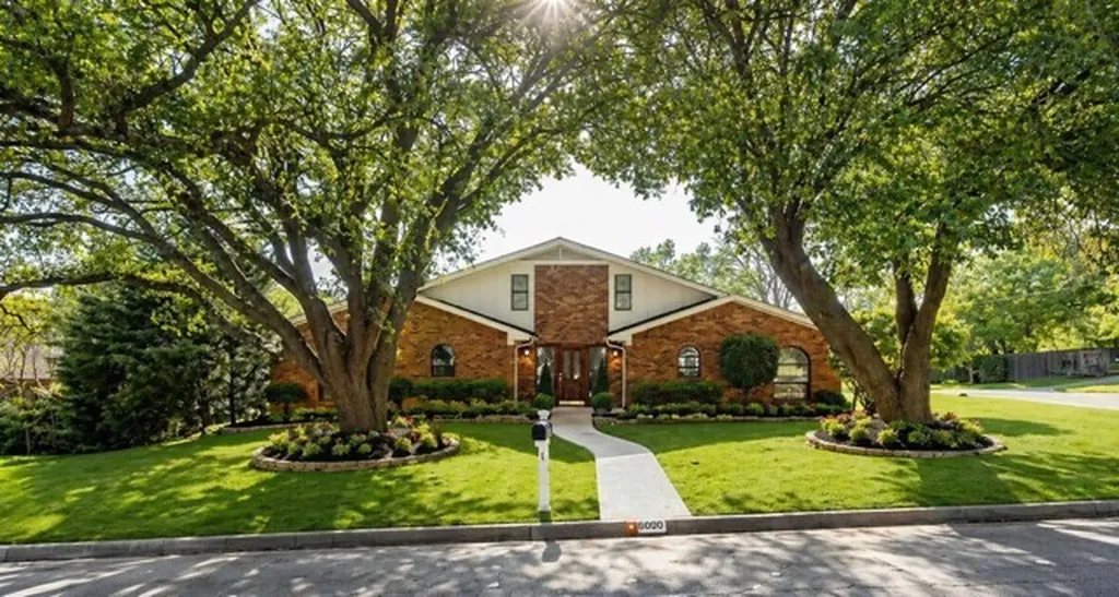 6800 Welch Avenue Fort Worth TX 76133