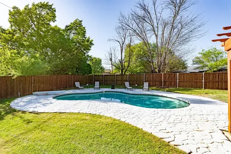 6800 Welch Avenue Fort Worth TX 76133
