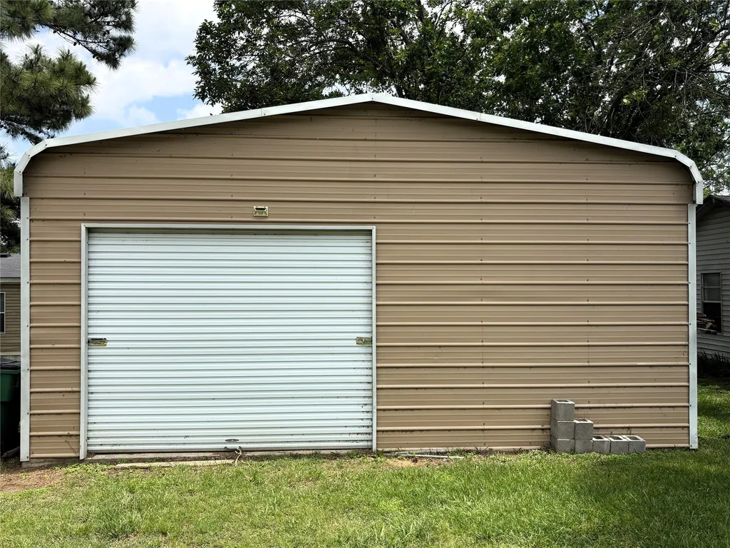 204 Causeway Cove Seven Points TX 75143