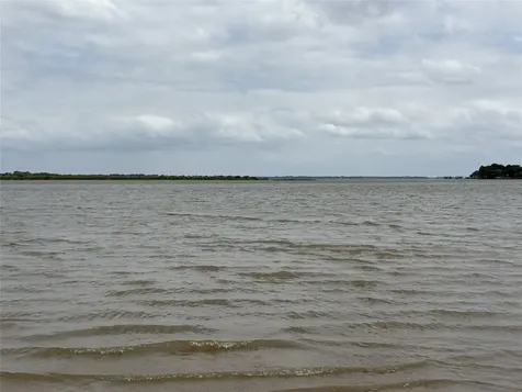 204 Causeway Cove Seven Points TX 75143