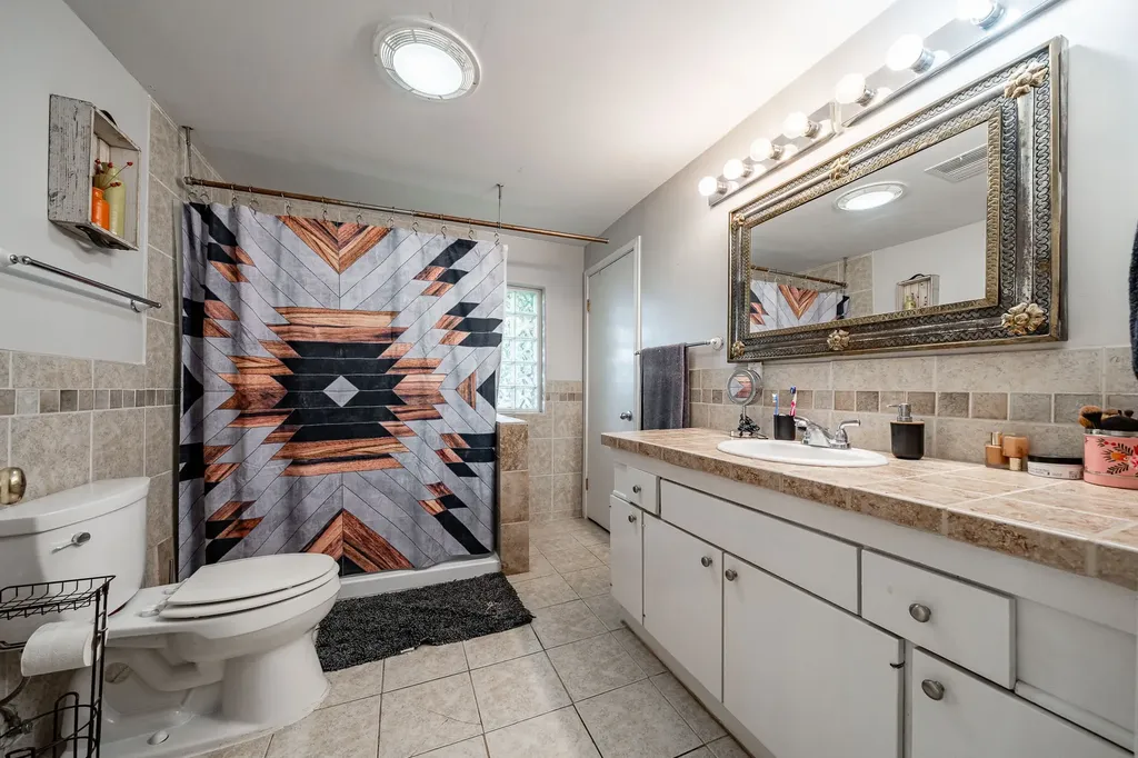 1004 N 7th Street Ballinger TX 76821