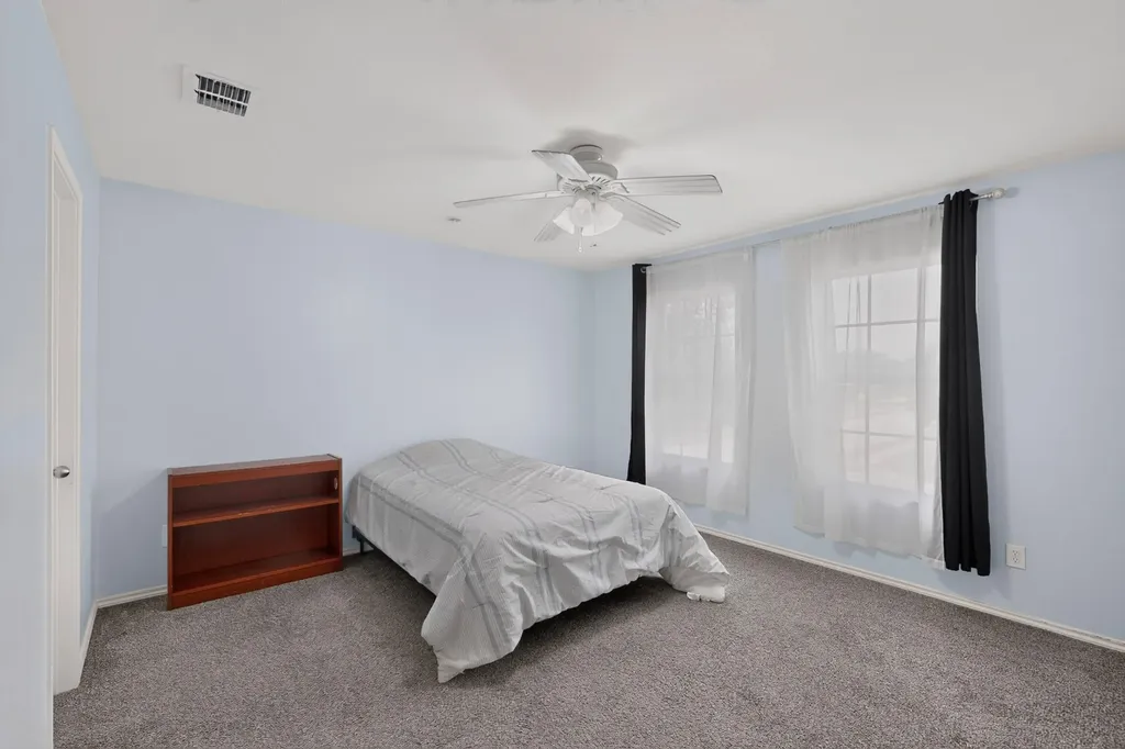 1333 Lauren Drive Burleson TX 76028