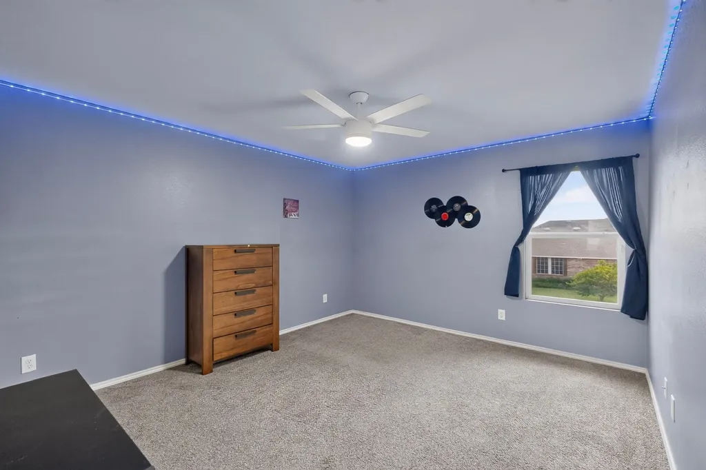 1333 Lauren Drive Burleson TX 76028