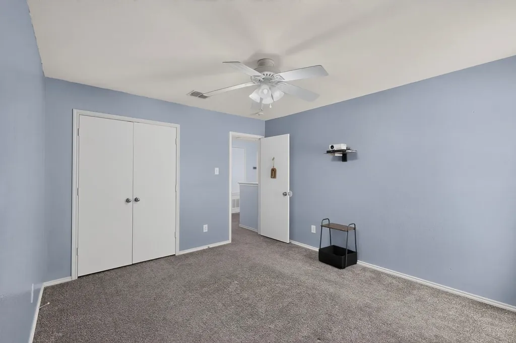 1333 Lauren Drive Burleson TX 76028